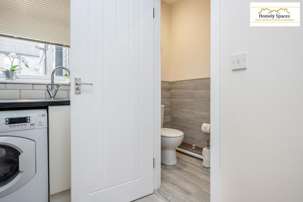 Bedford Hospital Victoria Apartments A And B By Homely Spaces Short Lets & Serviced Accommodation Екстериор снимка