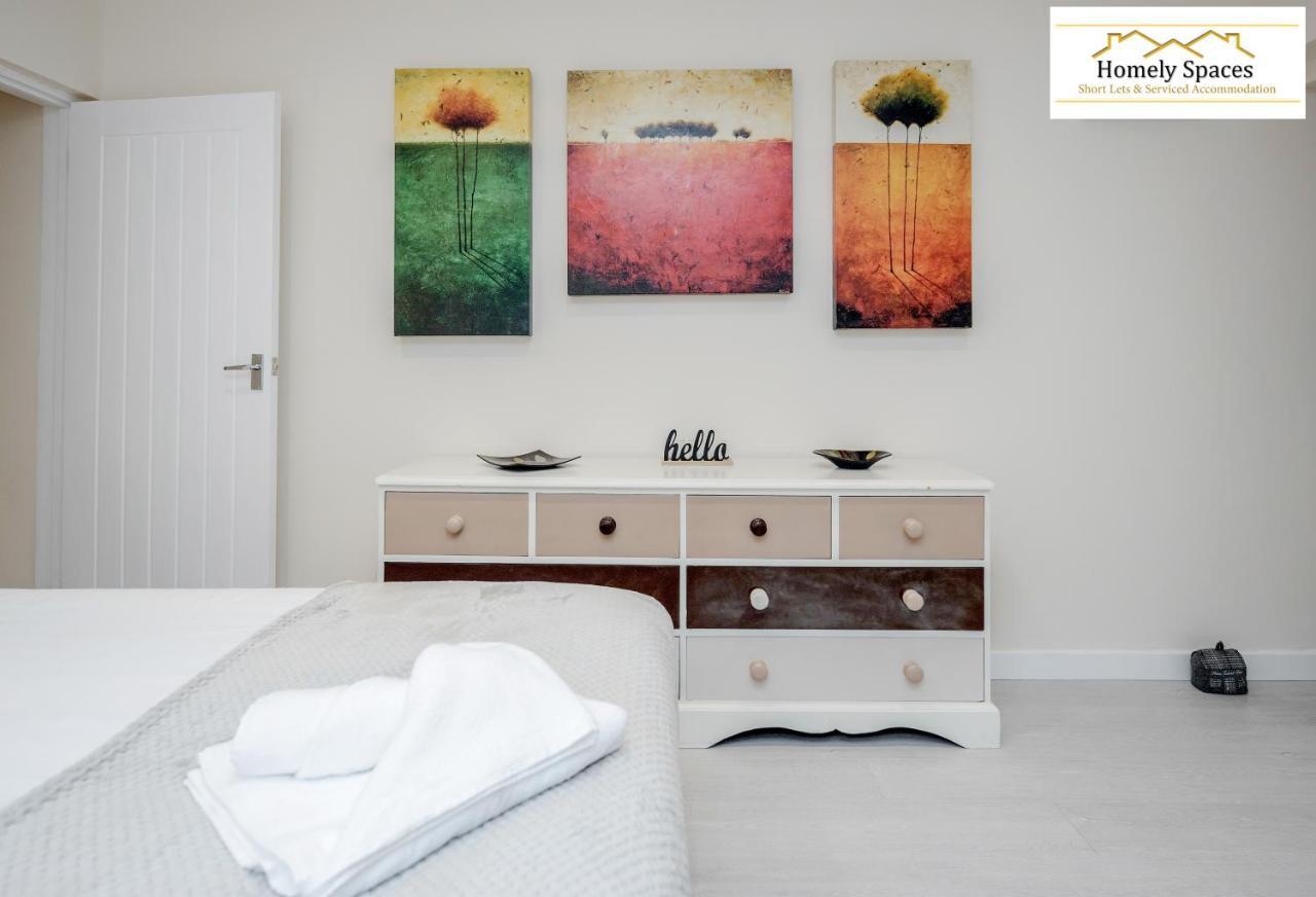 Bedford Hospital Victoria Apartments A And B By Homely Spaces Short Lets & Serviced Accommodation Екстериор снимка