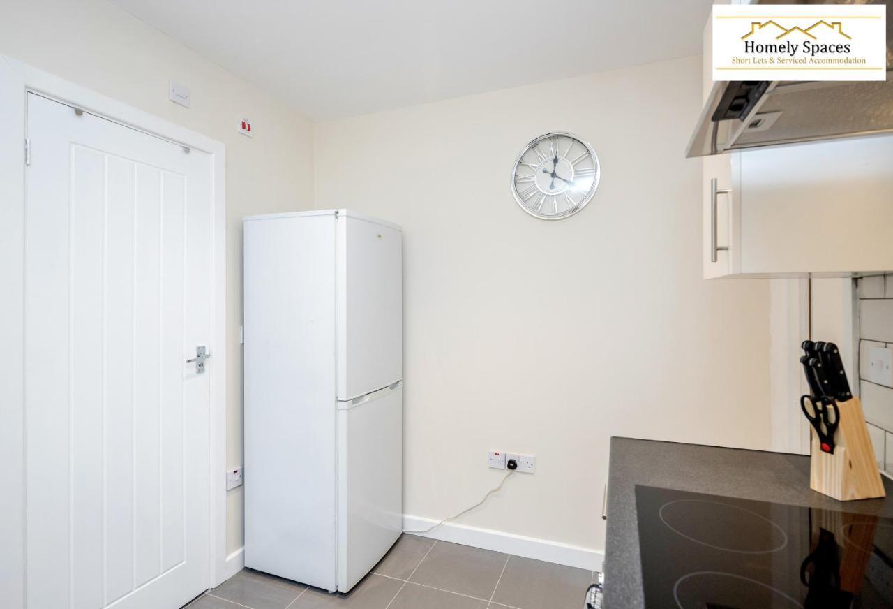 Bedford Hospital Victoria Apartments A And B By Homely Spaces Short Lets & Serviced Accommodation Екстериор снимка